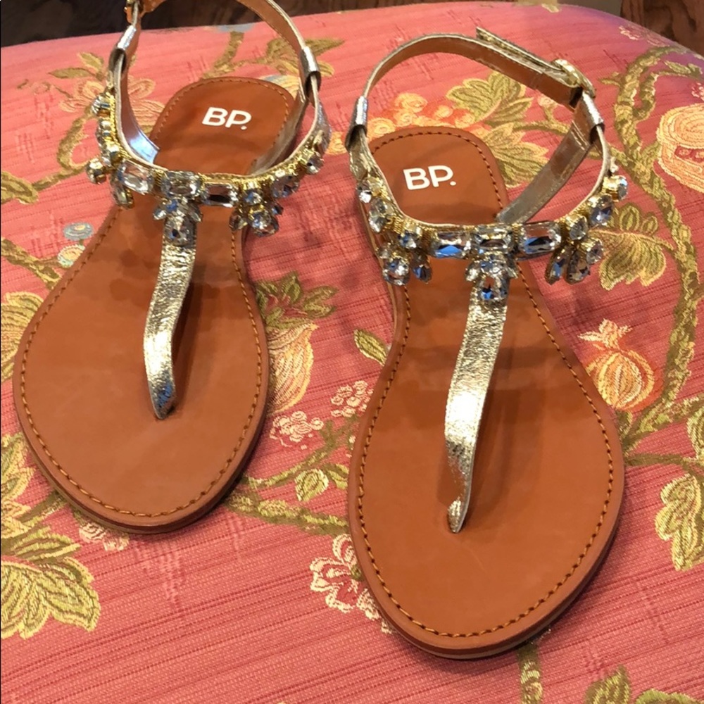 BP Gold Embellished T-Strap Sandal - size 6 -  New - Picture 6 of 8